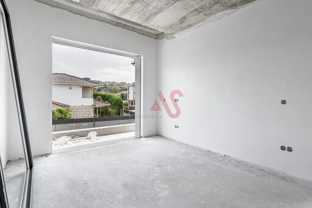 Apartamento T3 para Venda em Santa Eulália Foto 8