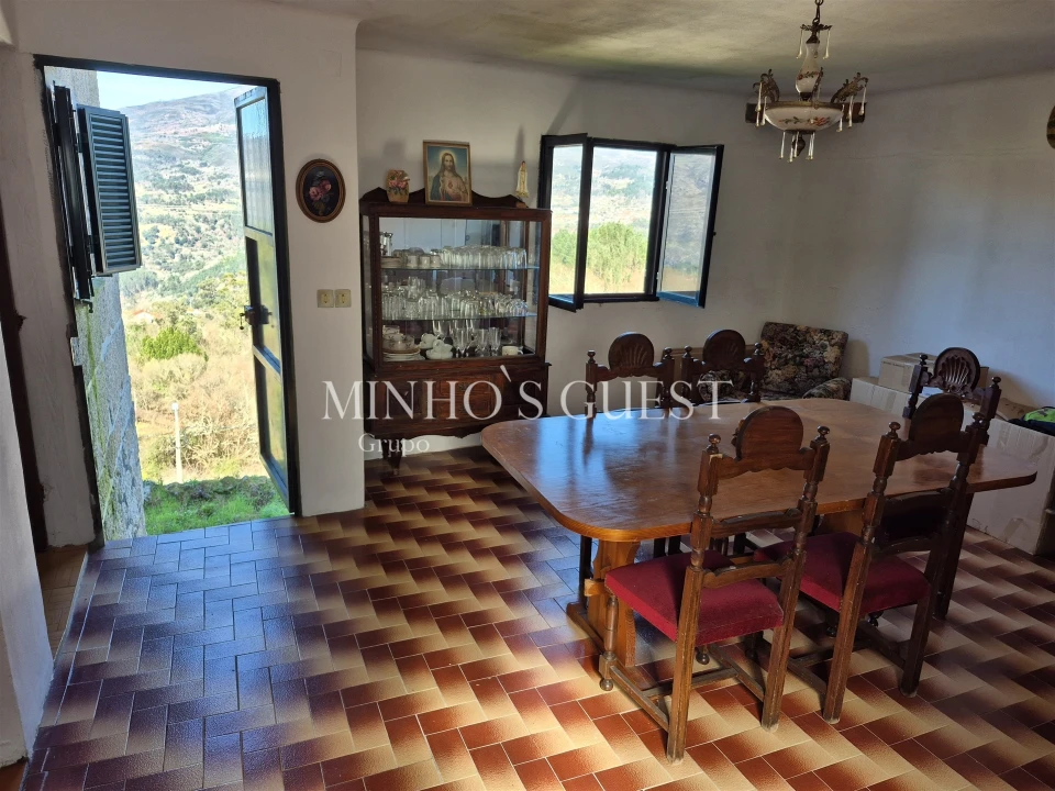 Moradia T4 para Venda em Britelo Foto 7