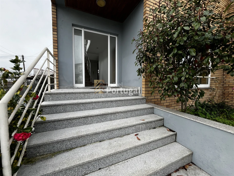 Moradia T3 para Venda em Apúlia e Fão Foto 2