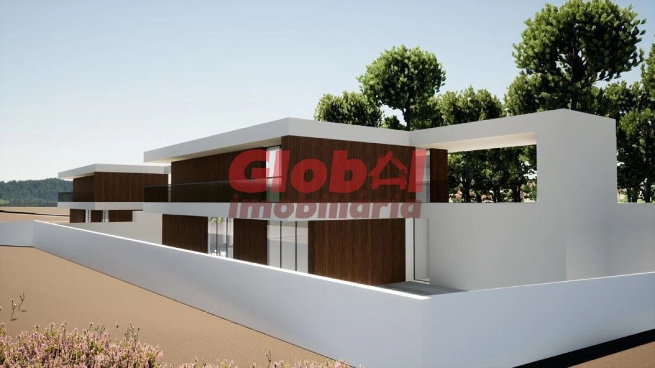 Moradia T4 para Venda em Barreiros e Cepões Foto 5