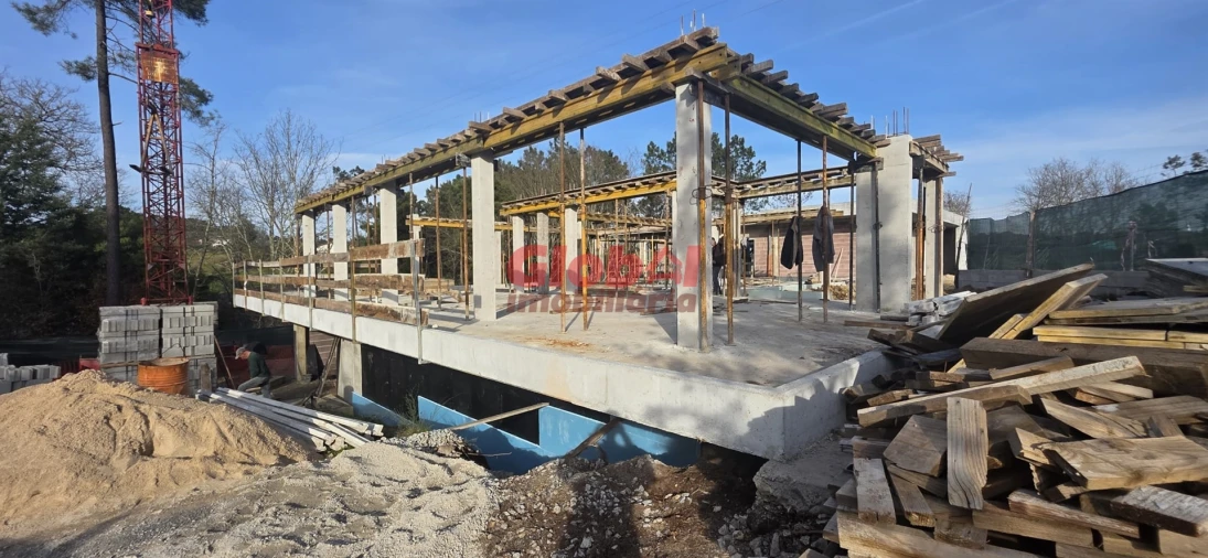 Moradia T3 para Venda em Rio de Loba