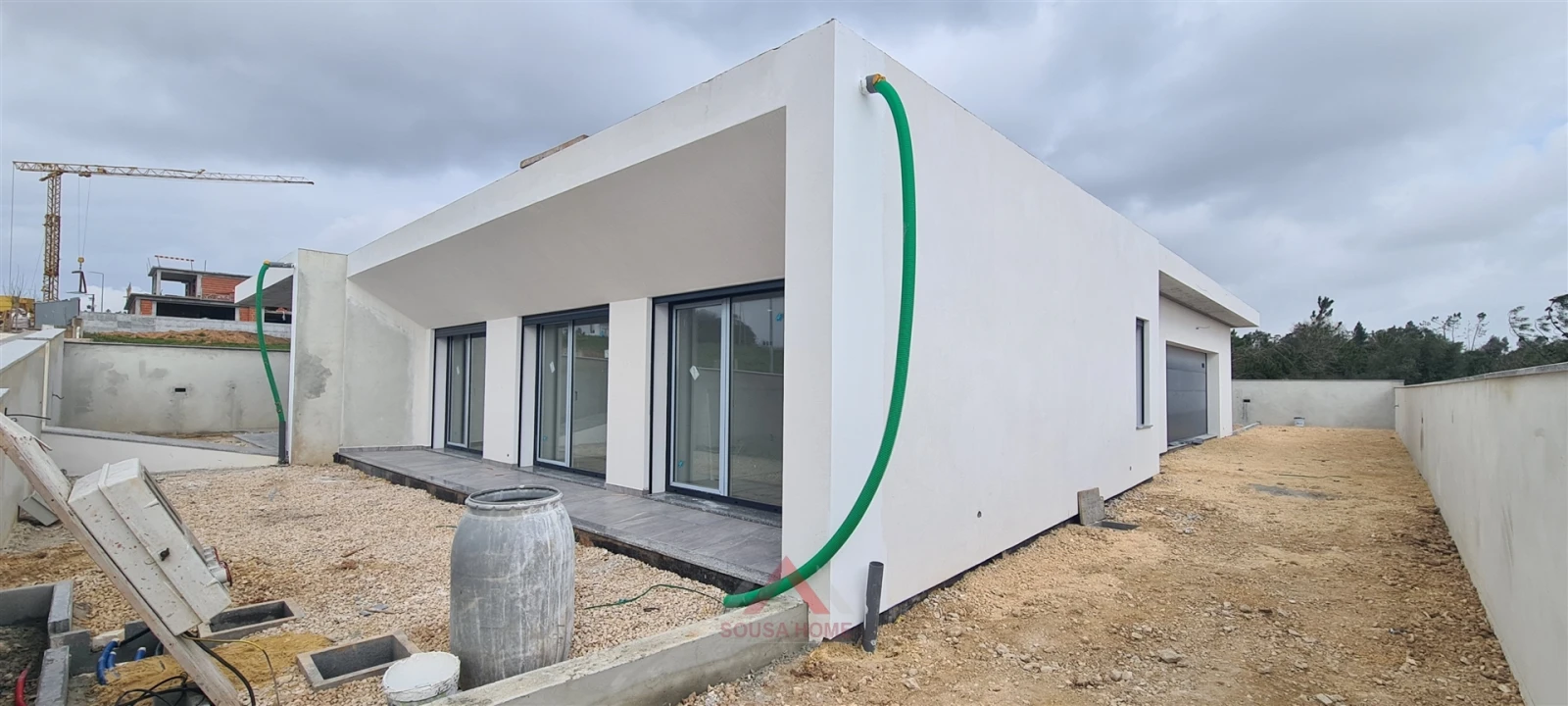 Moradia T4 para Venda em Parceiros e Azoia Foto 4