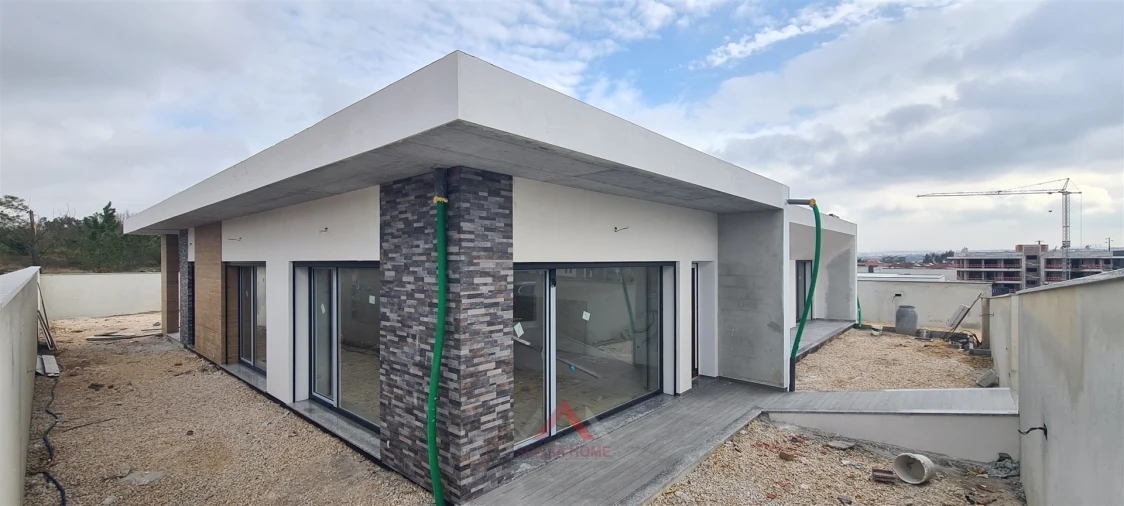 Moradia T4 para Venda em Parceiros e Azoia Foto 6