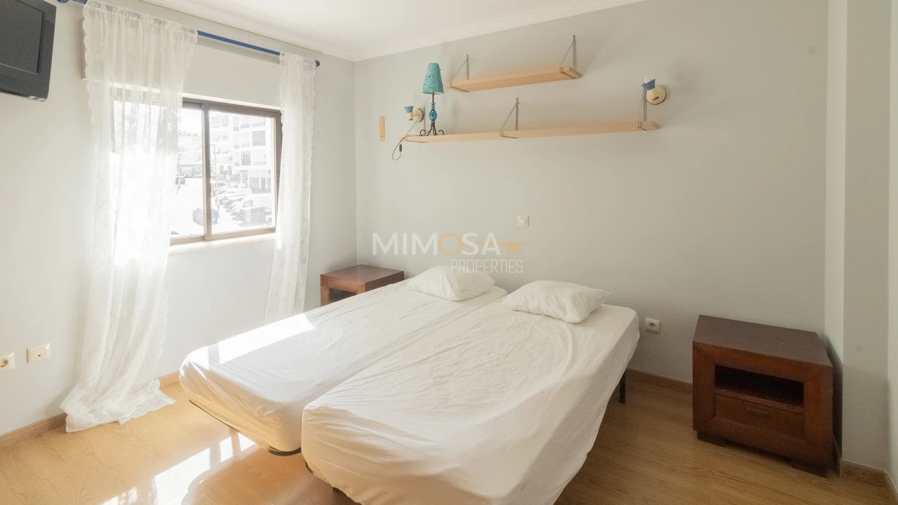 Apartamento T3 para Arrendamento em Lagos (São Sebastião e Santa Maria) Foto 12