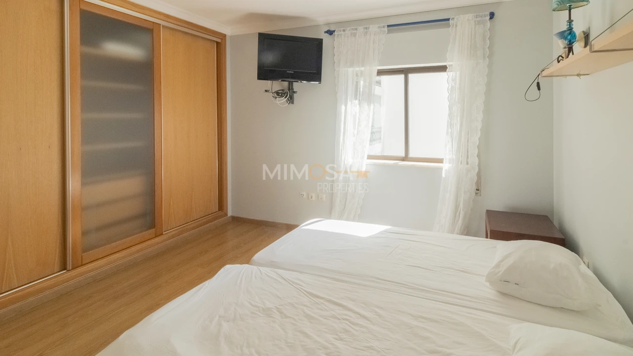 Apartamento T3 para Arrendamento em Lagos (São Sebastião e Santa Maria) Foto 13