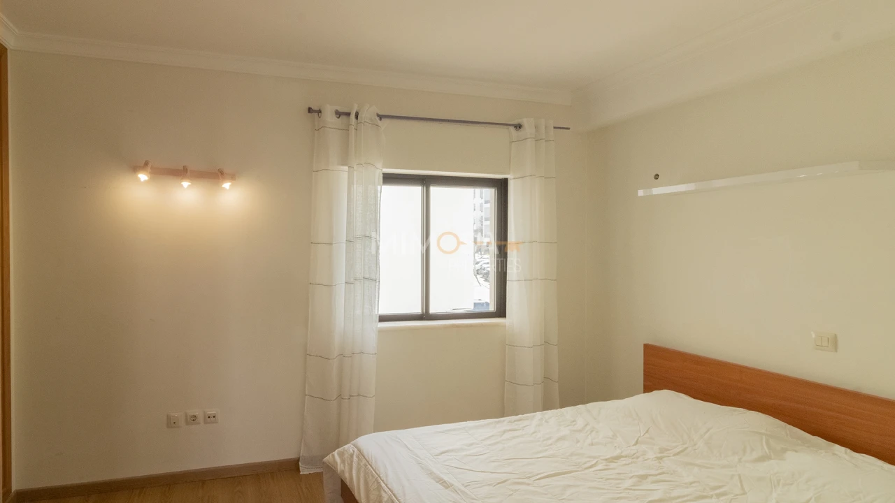 Apartamento T3 para Arrendamento em Lagos (São Sebastião e Santa Maria) Foto 10