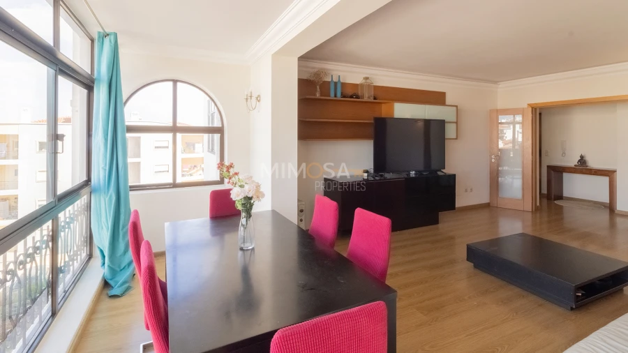 Apartamento T3 para Arrendamento em Lagos (São Sebastião e Santa Maria) Foto 4