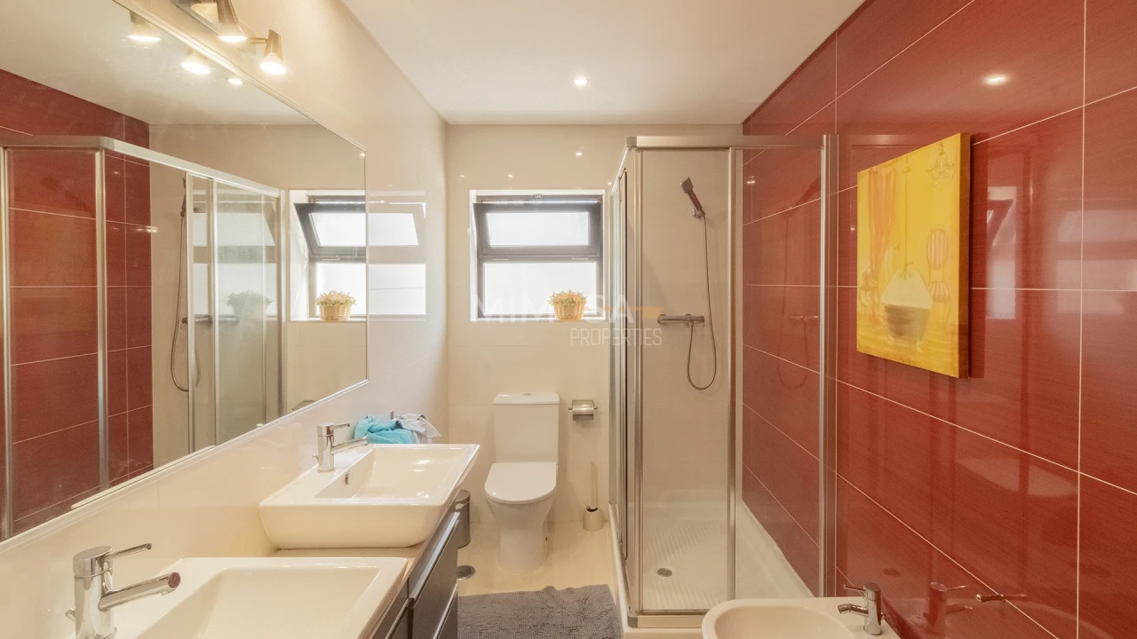 Apartamento T3 para Arrendamento em Lagos (São Sebastião e Santa Maria) Foto 19