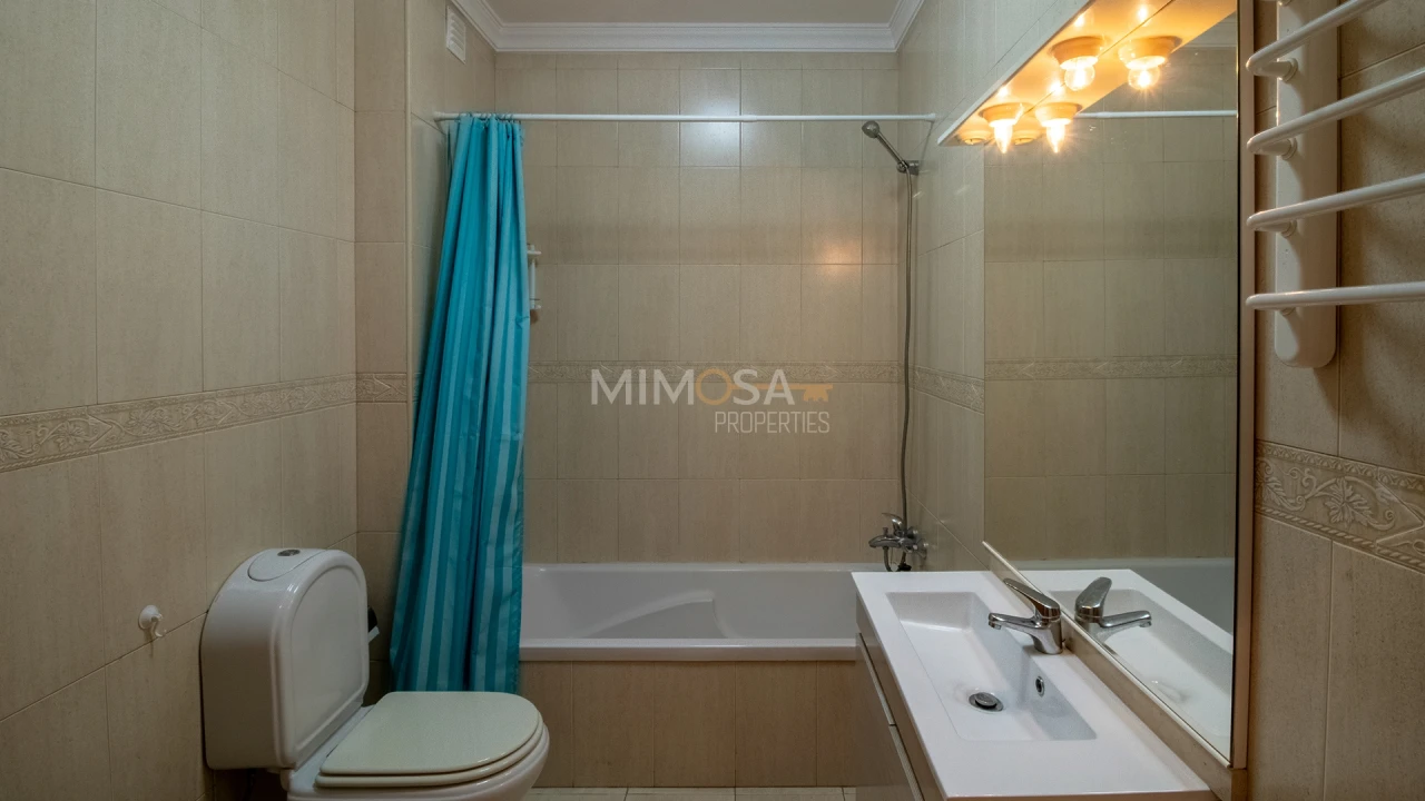 Apartamento T2 para Arrendamento em Lagos (São Sebastião e Santa Maria) Foto 23