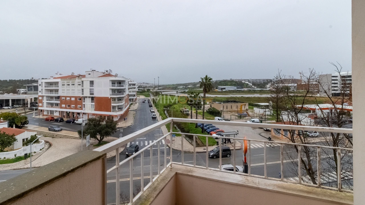 Apartamento T2 para Arrendamento em Lagos (São Sebastião e Santa Maria) Foto 12