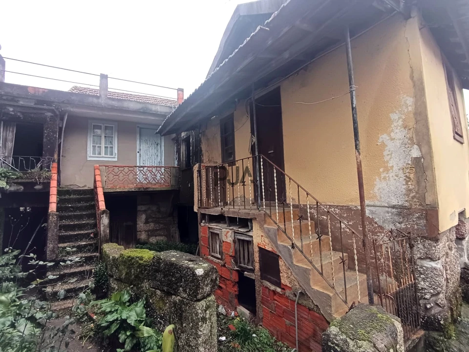 Moradia T1 para Venda em Treixedo e Nagozela Foto 3