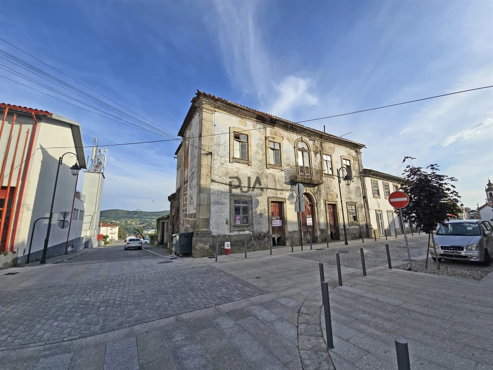 Prédio para Venda em Insua Foto 3
