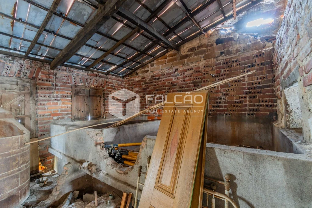 Moradia T0 para Venda em Azoia de Cima e Tremês Foto 35