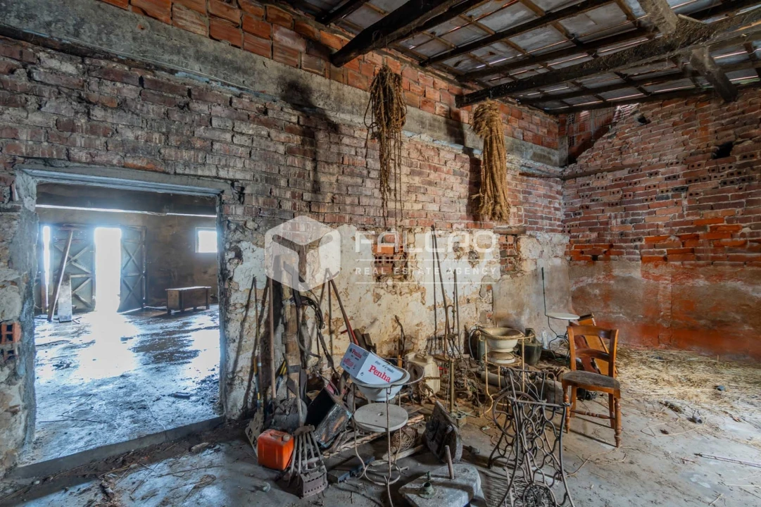 Moradia T0 para Venda em Azoia de Cima e Tremês Foto 34