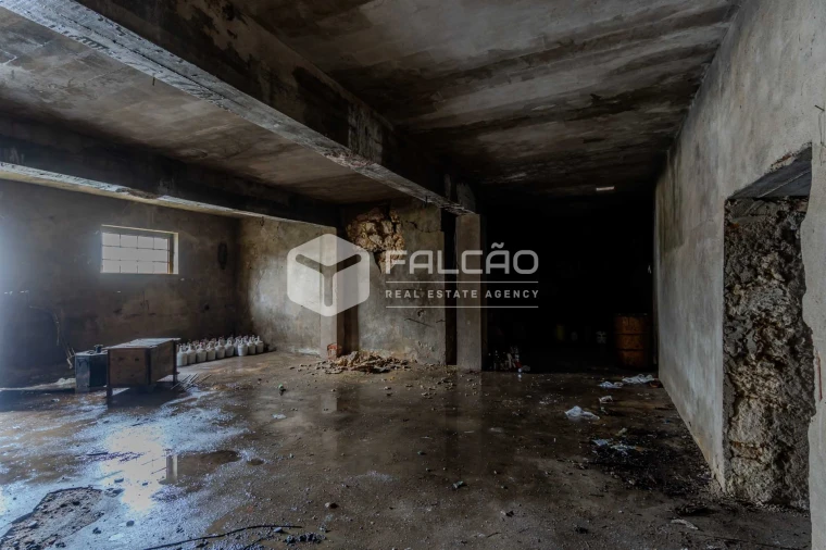 Moradia T0 para Venda em Azoia de Cima e Tremês Foto 26