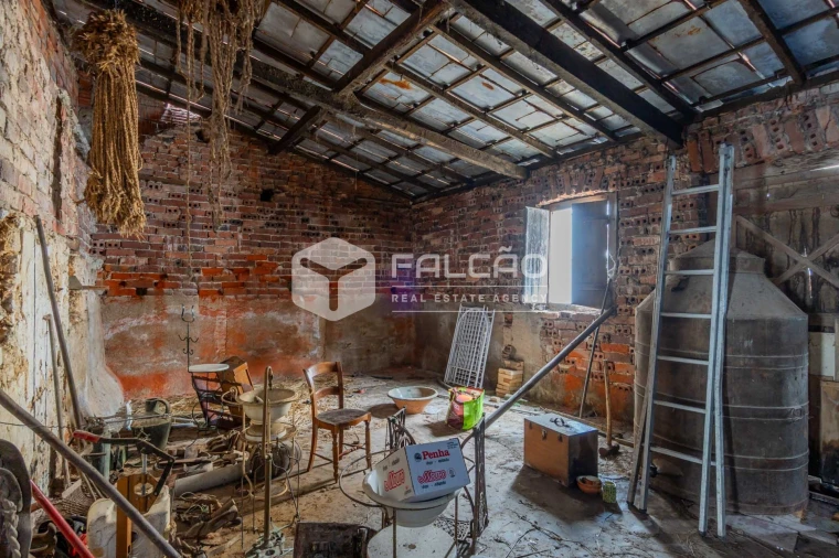 Moradia T0 para Venda em Azoia de Cima e Tremês Foto 28