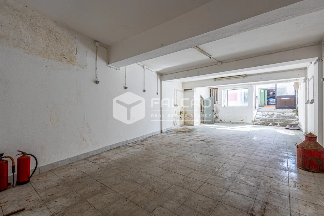 Loja para Venda em Chamusca e Pinheiro Grande Foto 1