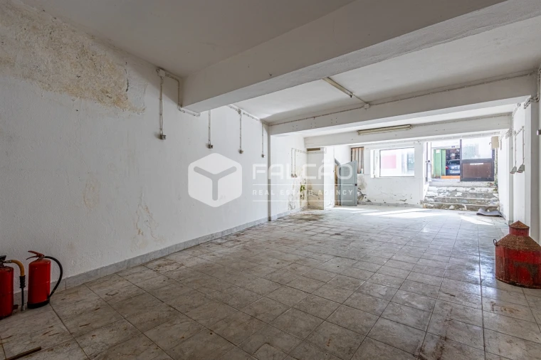 Loja para Venda em Chamusca e Pinheiro Grande