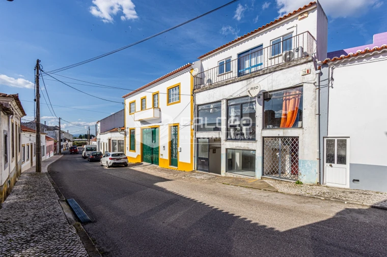 Loja para Venda em Chamusca e Pinheiro Grande Foto 3