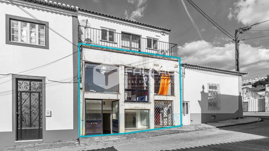 Loja para Venda em Chamusca e Pinheiro Grande