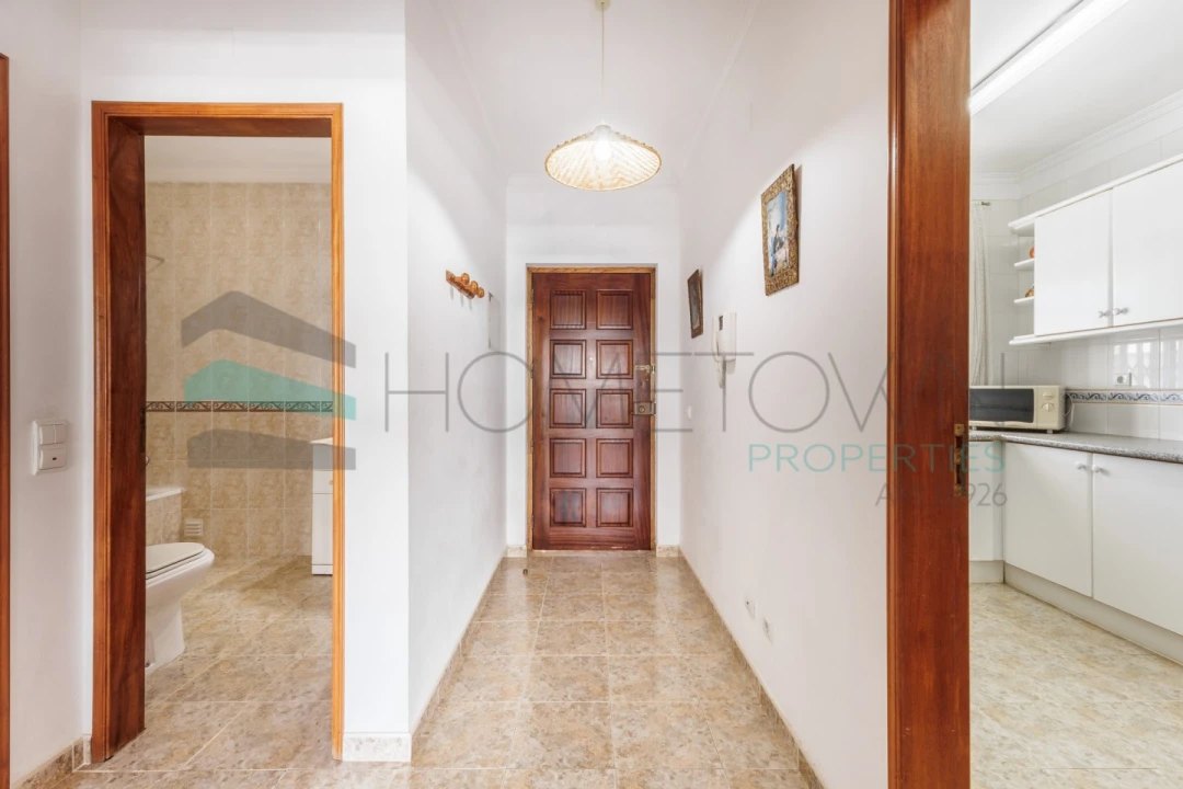 Apartamento T1 para Venda em Quarteira Foto 10