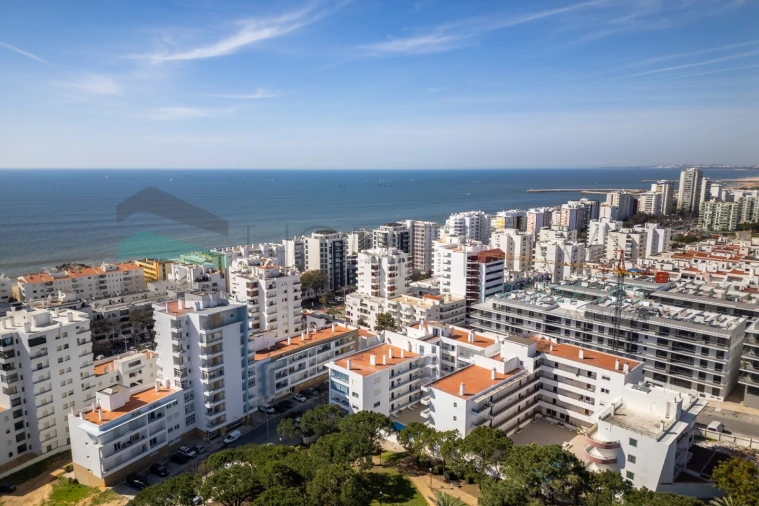 Apartamento T1 para Venda em Quarteira Foto 23