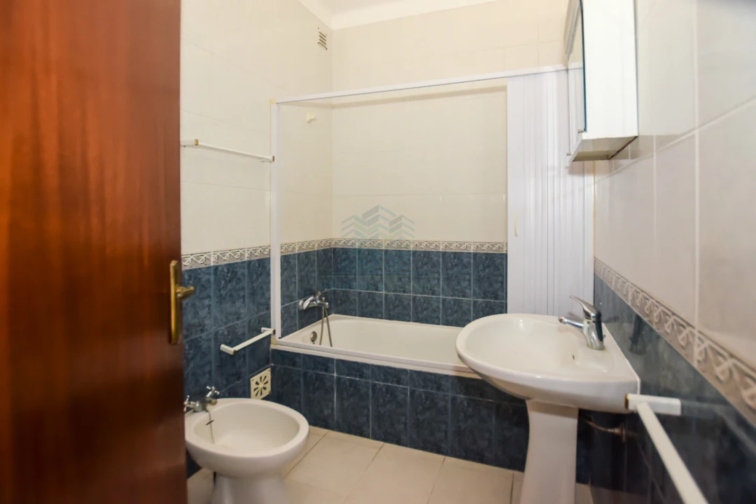 Negócio para Venda em Zibreira Foto 54