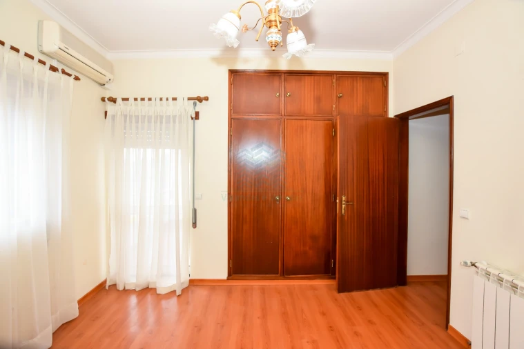 Negócio para Venda em Zibreira Foto 56