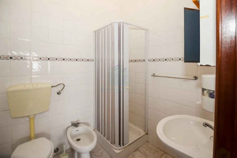 Negócio para Venda em Zibreira Foto 43