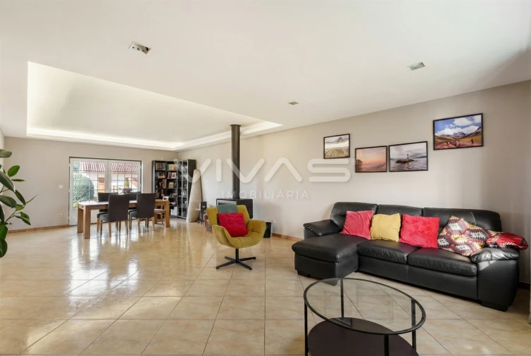 Moradia T3 para Venda em Moure Foto 7