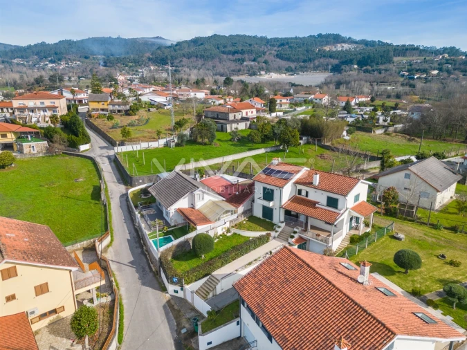 Moradia T3 para Venda em Moure Foto 27