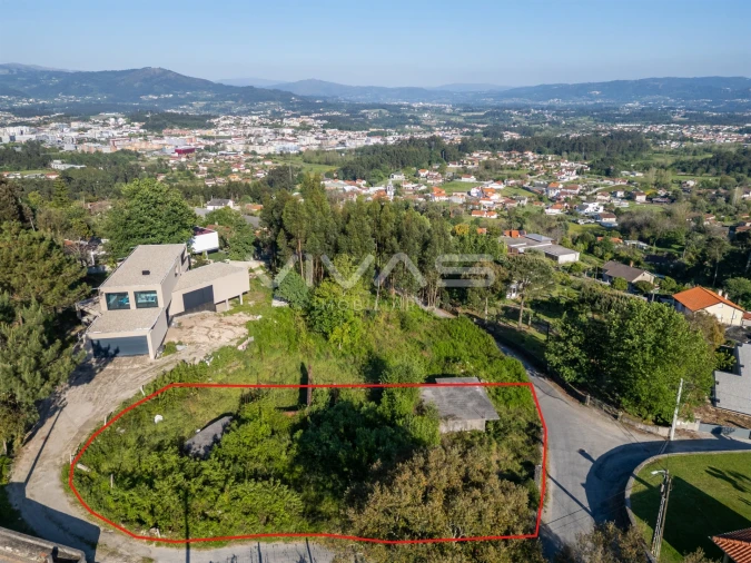 Terreno para Venda em Vila Verde e Barbudo Foto 3
