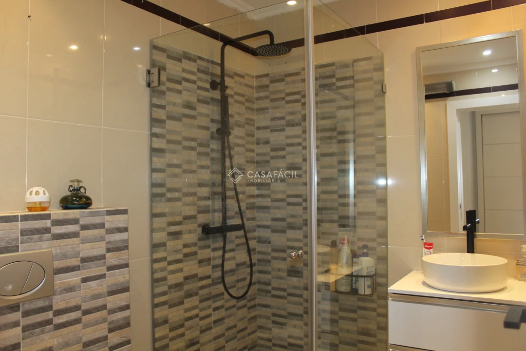 Apartamento T2 para Venda em Alcochete Foto 9