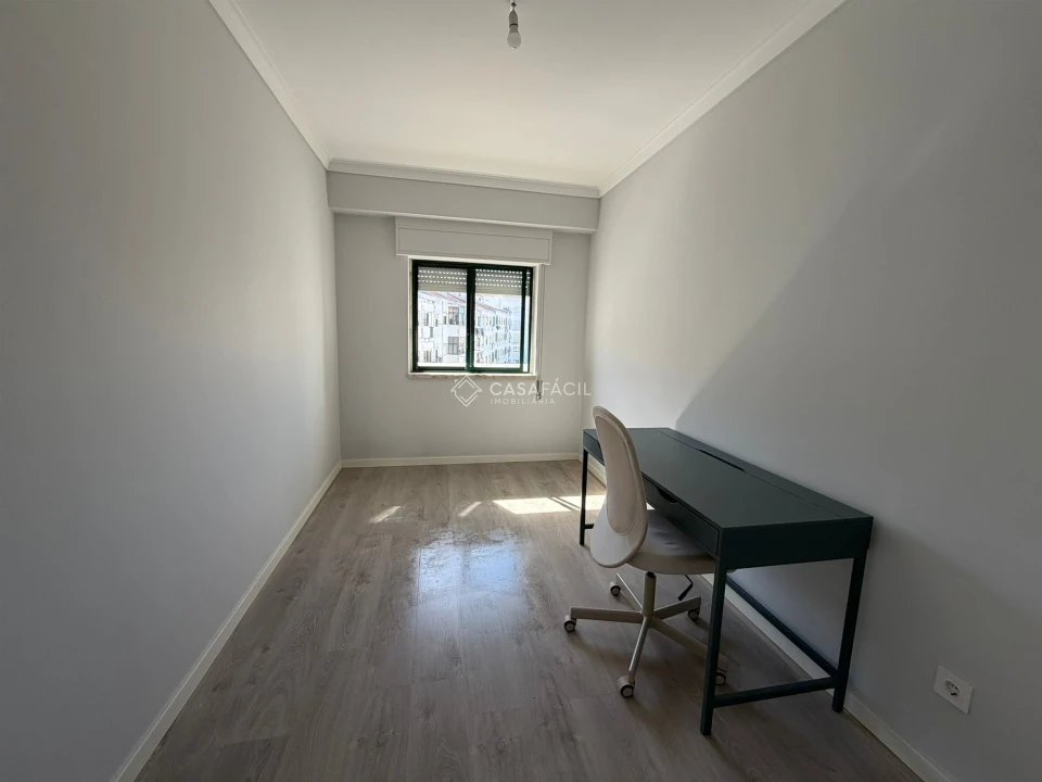 Apartamento T3 para Arrendamento em Alcochete Foto 12