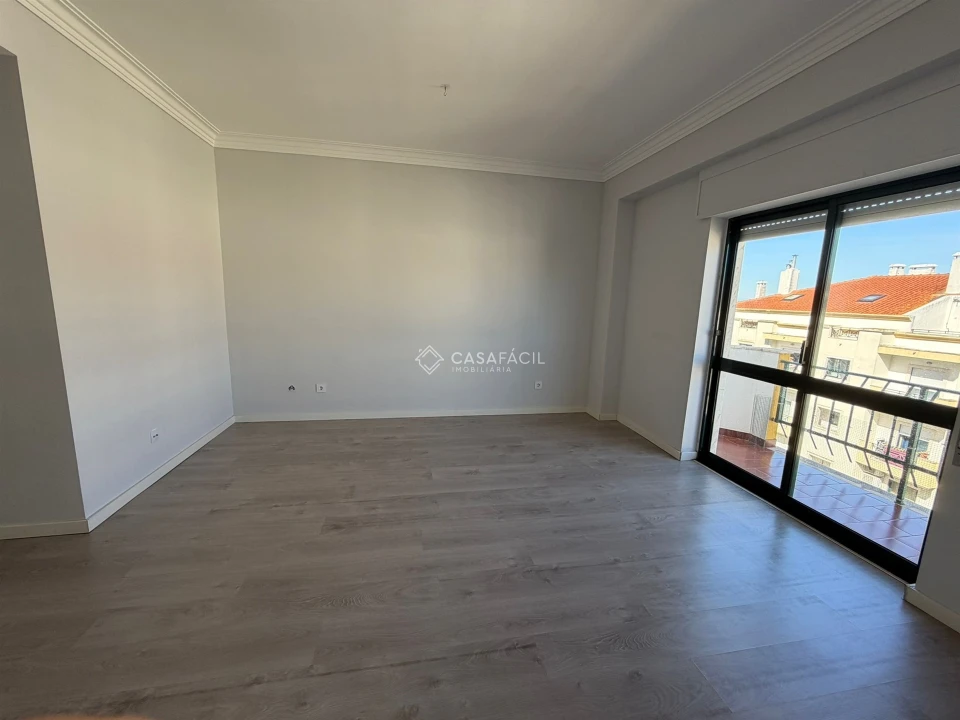 Apartamento T3 para Arrendamento em Alcochete Foto 4