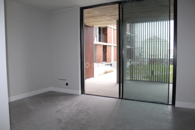 Apartamento T1 para Arrendamento em Alcochete Foto 7