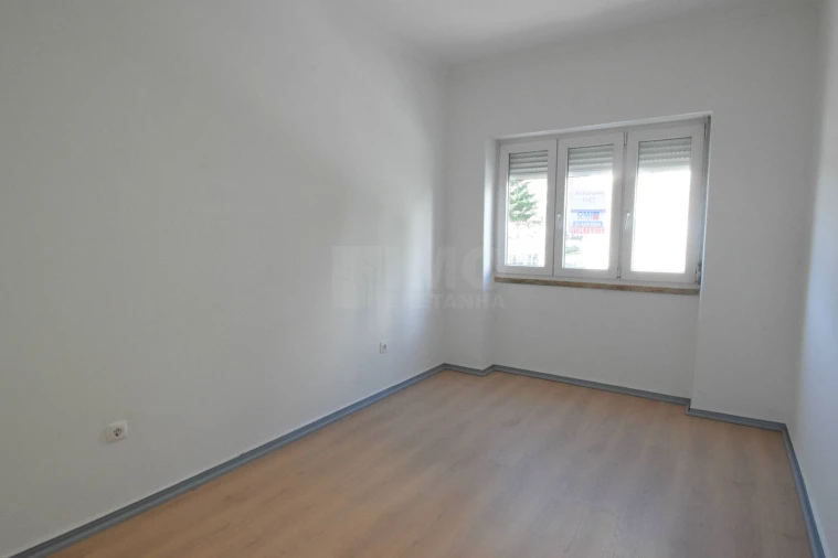 Apartamento T3 para Arrendamento em Covilhã e Canhoso Foto 10