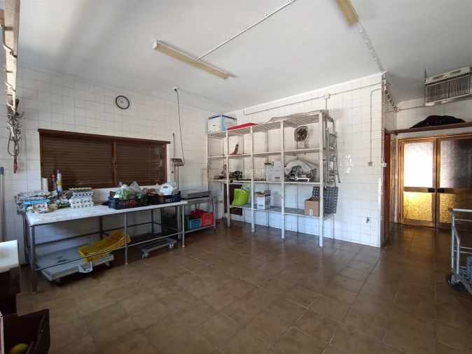 Loja para Arrendamento em Nogueira e Silva Escura Foto 6