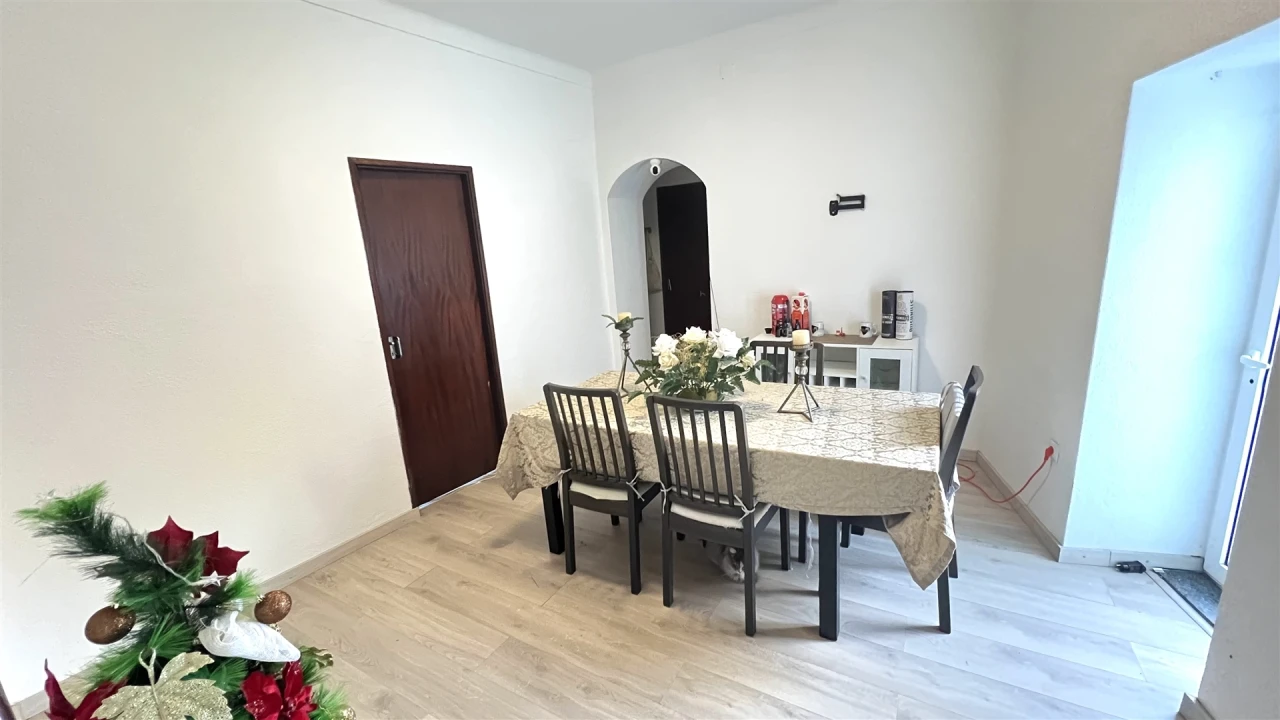 Moradia T4 para Venda em São Paio Foto 3