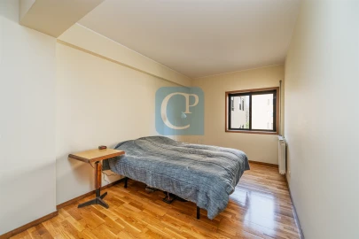 Apartamento T3 para Arrendamento em Aldoar, Foz do Douro e Nevogilde