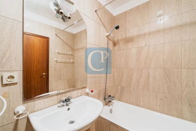 Apartamento T3 para Arrendamento em Aldoar, Foz do Douro e Nevogilde