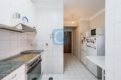 Apartamento T3 para Arrendamento em Aldoar, Foz do Douro e Nevogilde
