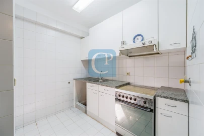 Apartamento T3 para Arrendamento em Aldoar, Foz do Douro e Nevogilde