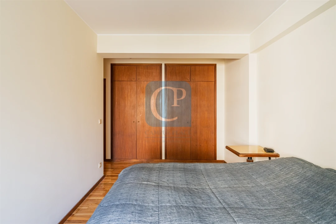 Apartamento T3 para Arrendamento em Aldoar, Foz do Douro e Nevogilde Foto 23