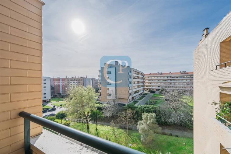 Apartamento T3 para Arrendamento em Aldoar, Foz do Douro e Nevogilde Foto 9