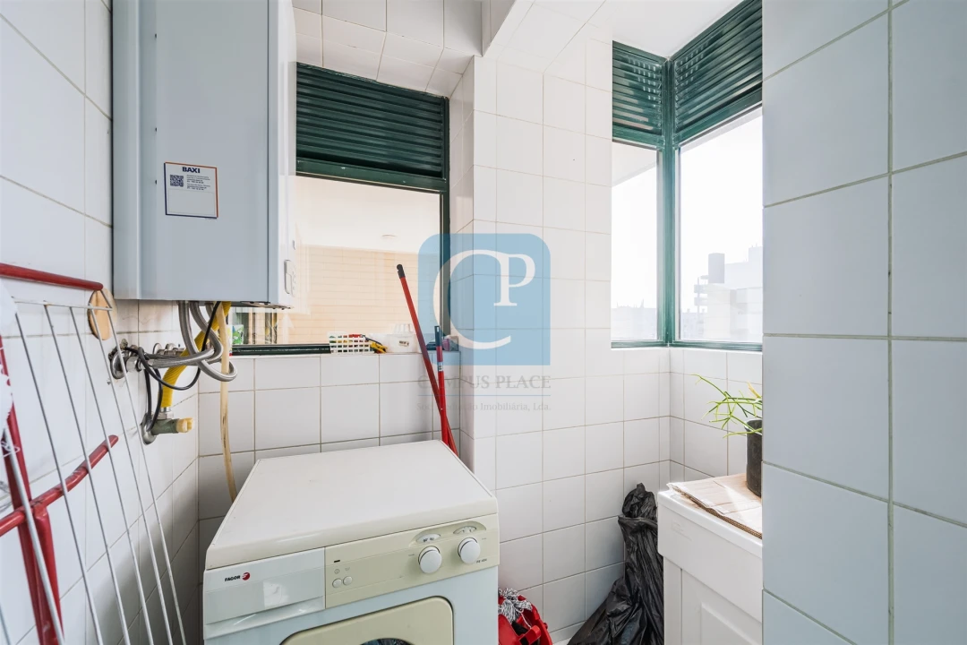 Apartamento T3 para Arrendamento em Aldoar, Foz do Douro e Nevogilde Foto 13