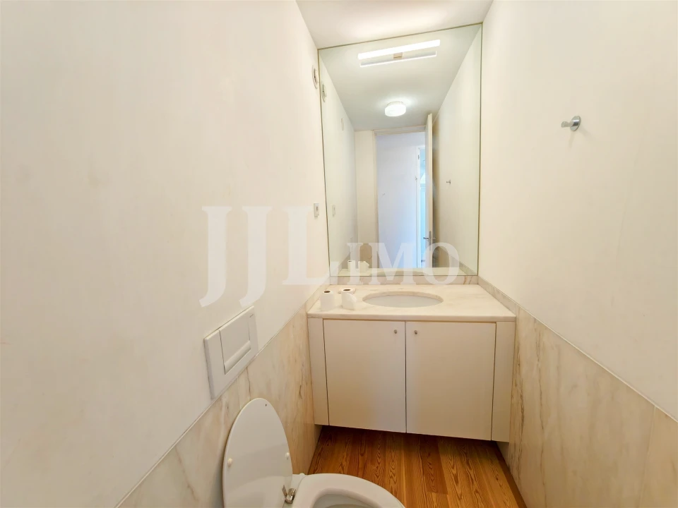Apartamento T4 para Venda em Parque das Nações Foto 8