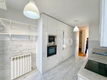 Apartamento T4 para Venda em Parque das Nações
