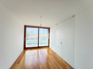 Apartamento T4 para Venda em Parque das Nações