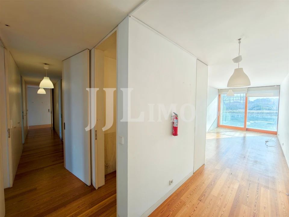 Apartamento T4 para Venda em Parque das Nações Foto 7